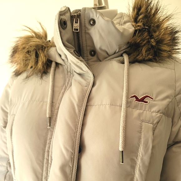 Hollister Women's Down Belted Hoodie Puffer Coat Size M - Picture 3 of 15